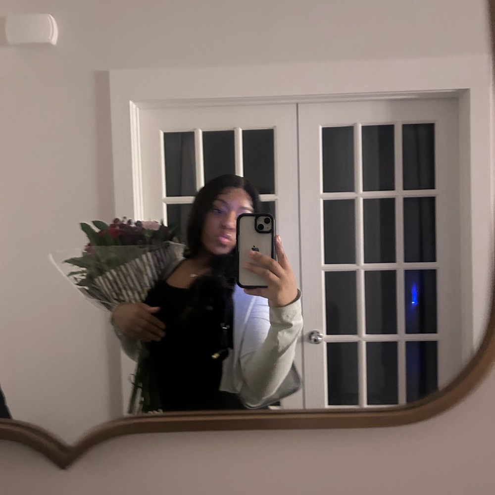 Meet your Posher, Caitlyn